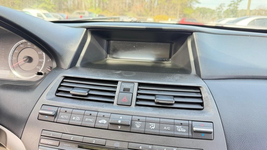 Honda Accord EX-L V-6 Sedan AT 2011