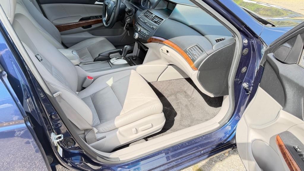 Honda Accord EX-L Sedan AT 2011