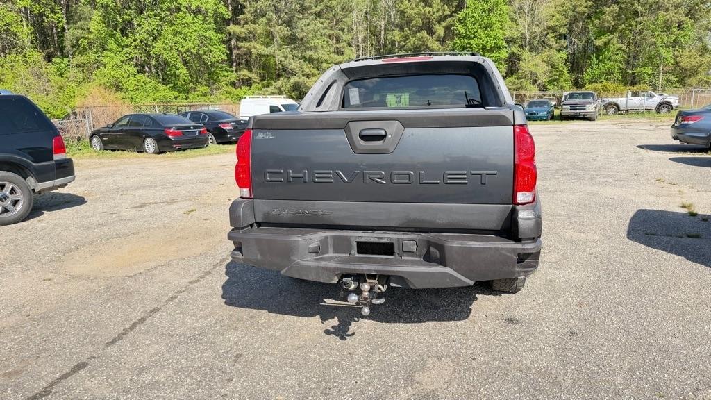 Chevrolet Avalanche 1500 4WD 2003
