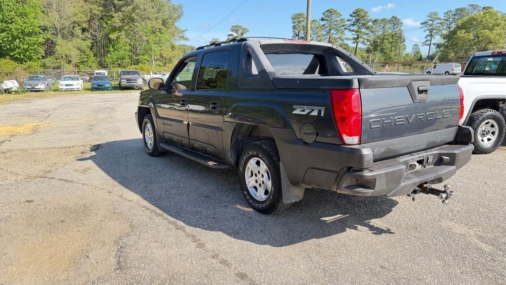 Chevrolet Avalanche 1500 4WD 2003