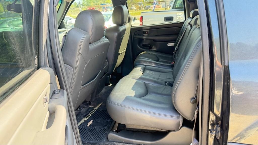 Chevrolet Avalanche 1500 4WD 2003