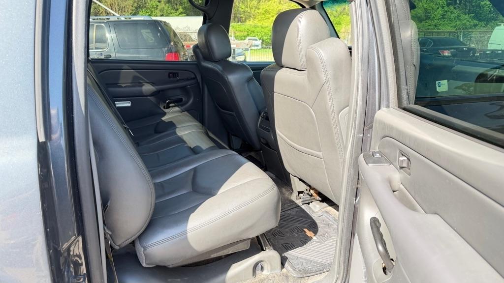 Chevrolet Avalanche 1500 4WD 2003