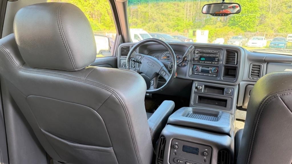 Chevrolet Avalanche 1500 4WD 2003