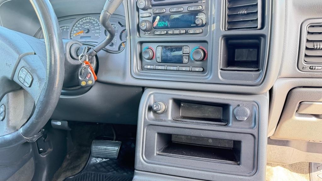 Chevrolet Avalanche 1500 4WD 2003