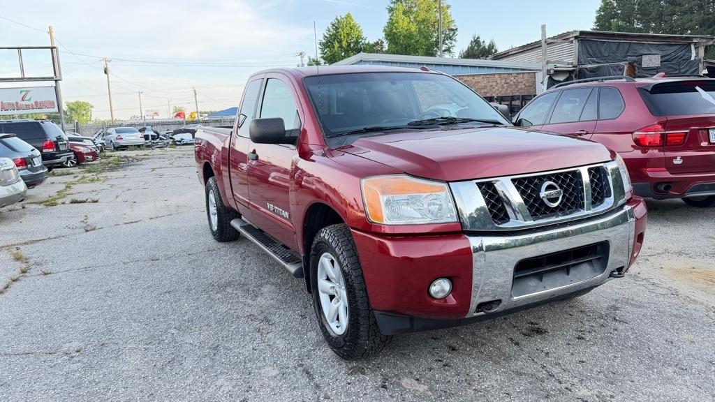 Nissan Titan S King Cab 4WD 2013