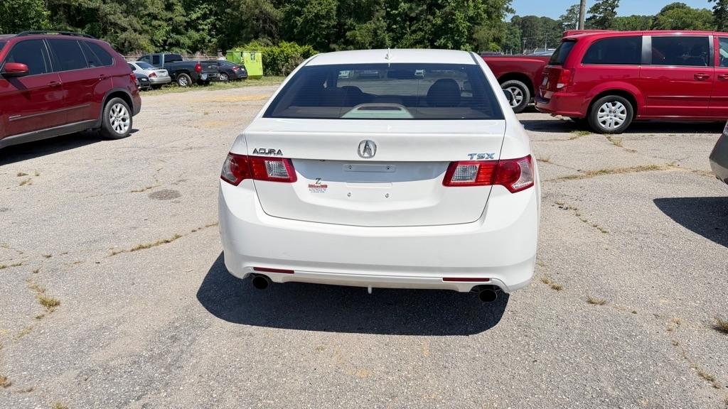 Acura TSX 5-Speed AT with Tech Package 2009