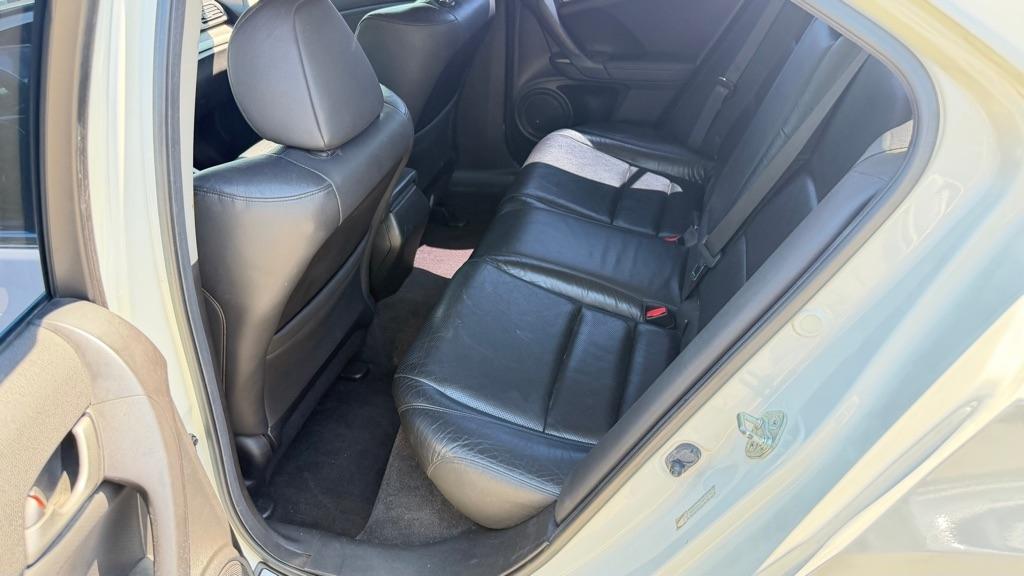 Acura TSX 5-Speed AT with Tech Package 2009