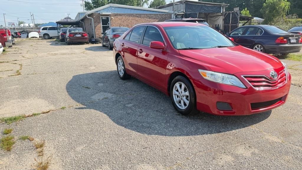 Toyota Camry Base 6-Spd AT 2011