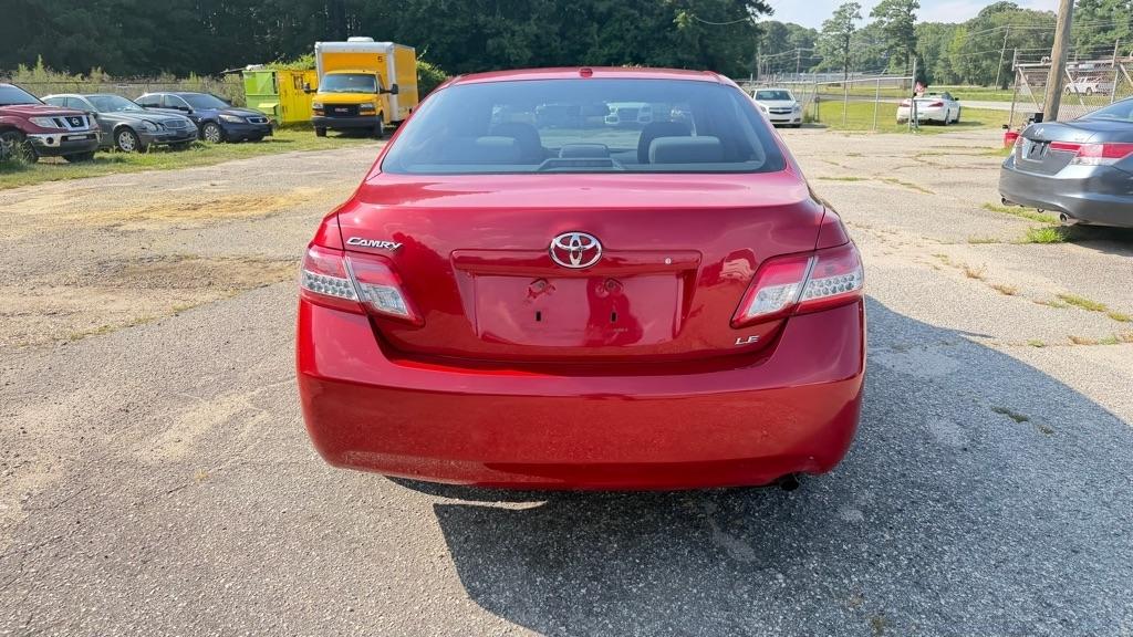 Toyota Camry Base 6-Spd AT 2011