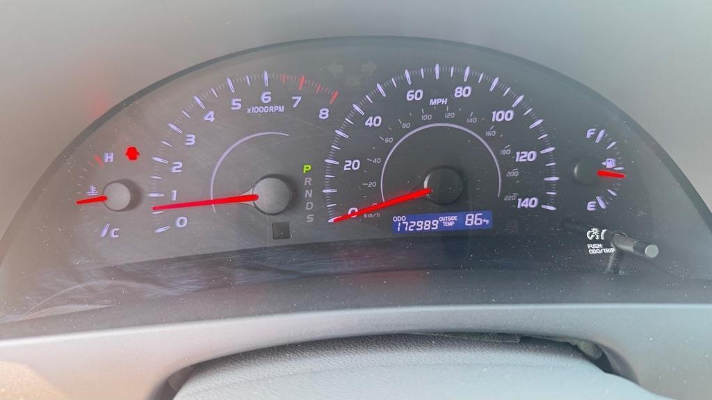 Toyota Camry Base 6-Spd AT 2011