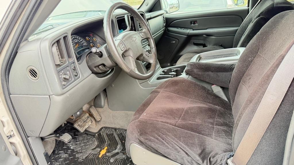 Chevrolet Avalanche 1500 2WD 2004