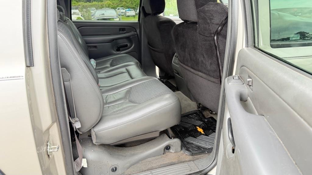 Chevrolet Avalanche 1500 2WD 2004
