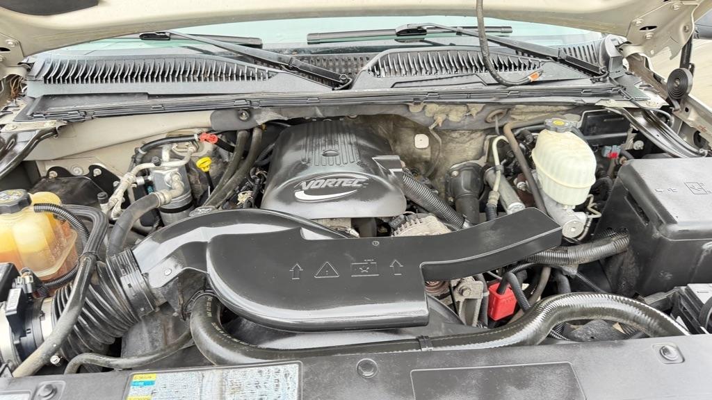 Chevrolet Avalanche 1500 2WD 2004