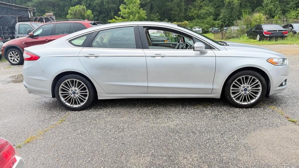 Ford Fusion SE 2013