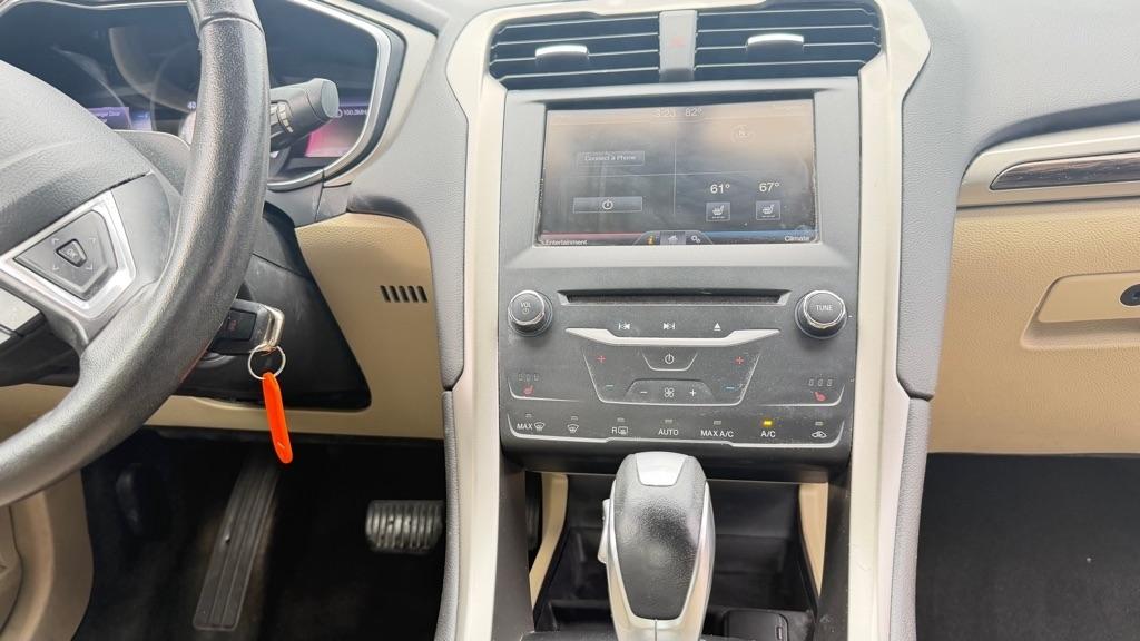 Ford Fusion SE 2013