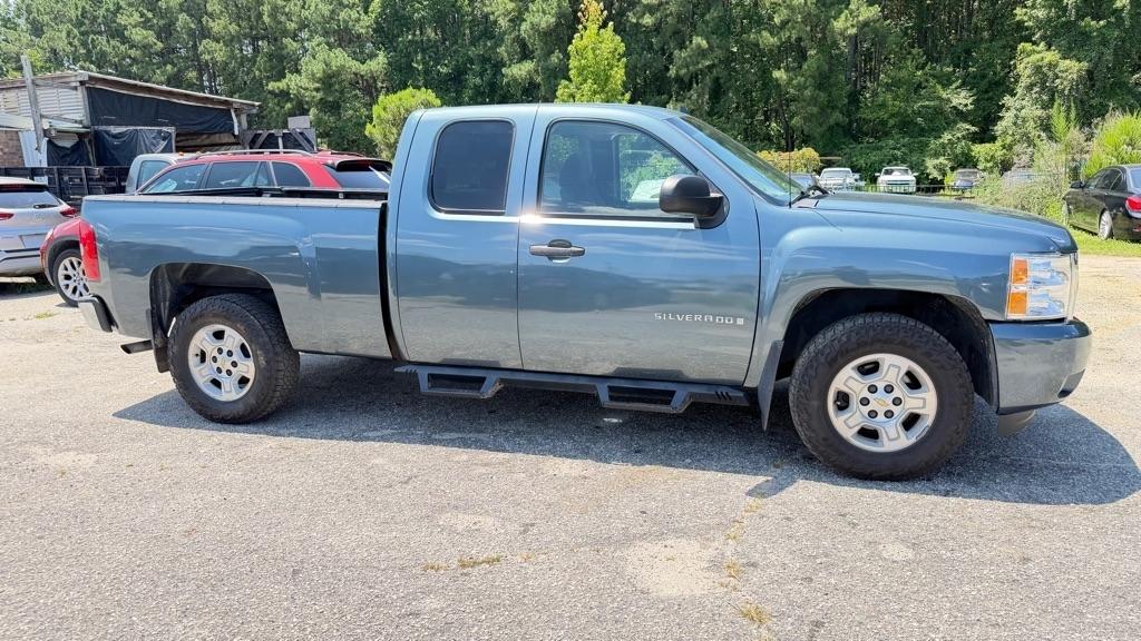 Chevrolet Silverado 1500 Work Truck Ext. Cab Std. Box 4WD 2008