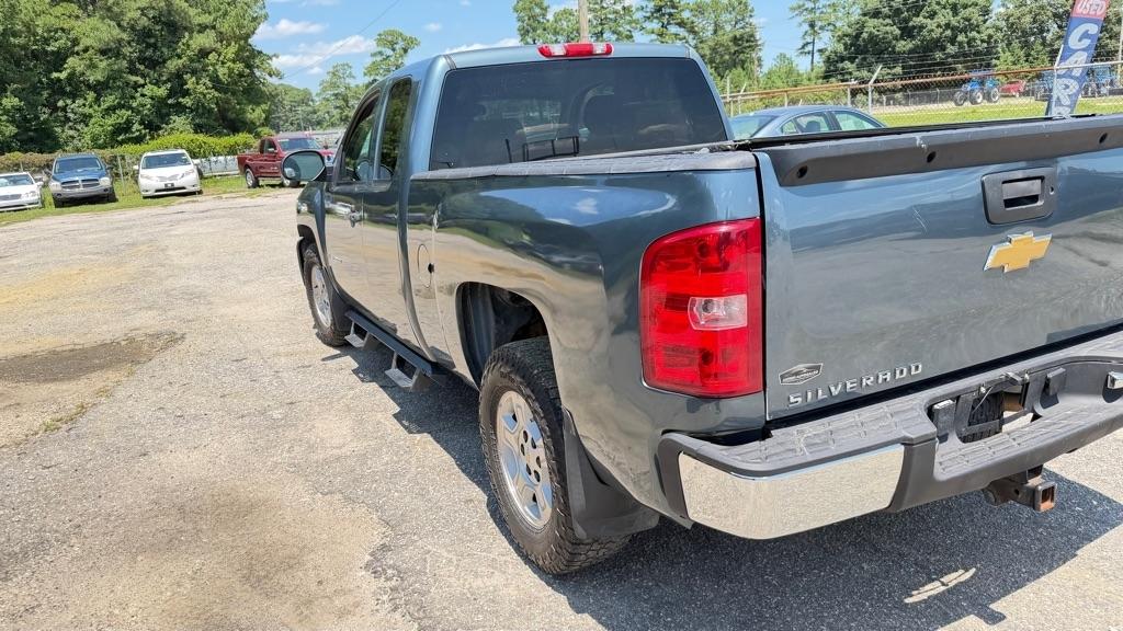 Chevrolet Silverado 1500 Work Truck Ext. Cab Std. Box 4WD 2008