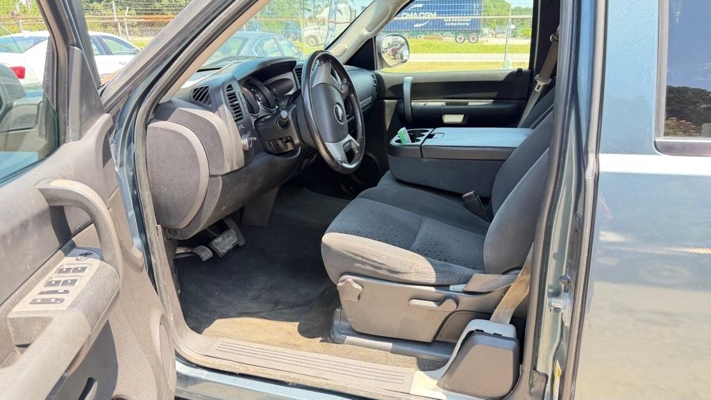 Chevrolet Silverado 1500 Work Truck Ext. Cab Std. Box 4WD 2008