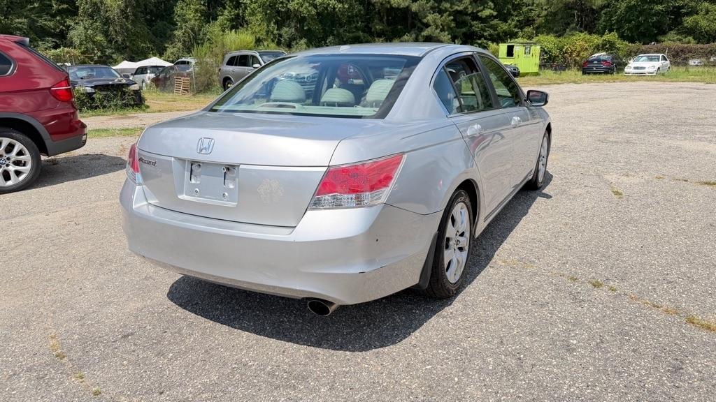 Honda Accord EX-L Sedan AT 2010