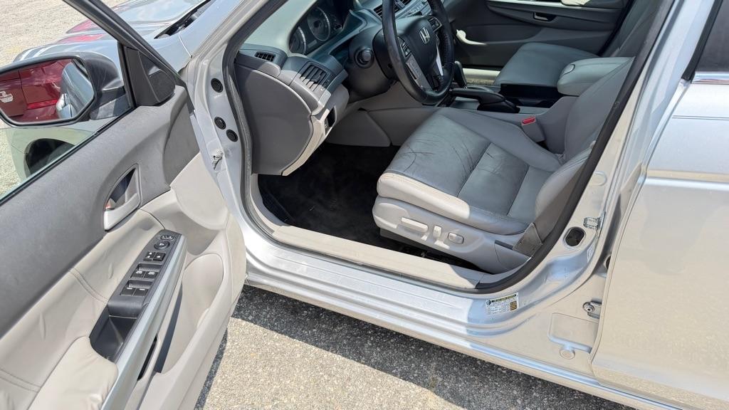 Honda Accord EX-L Sedan AT 2010