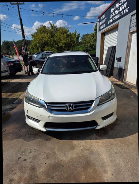 2014 Honda Accord LX photo 2