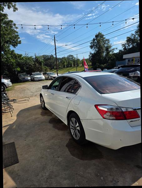 2014 Honda Accord LX photo 4