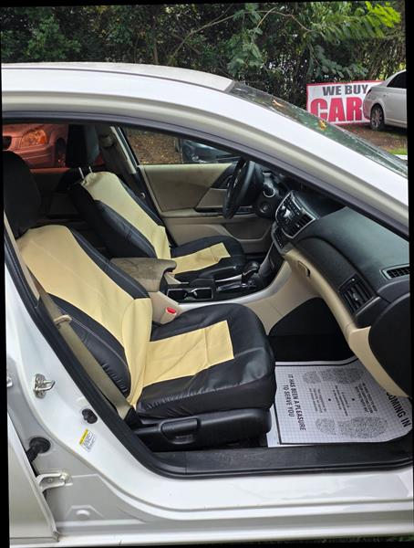 2014 Honda Accord LX photo 14