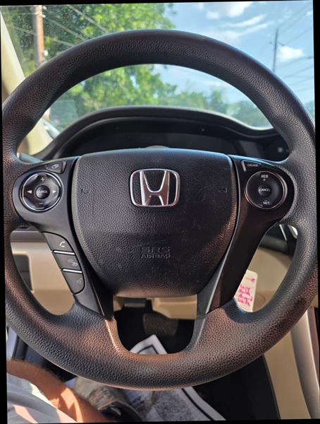 2014 Honda Accord LX photo 16