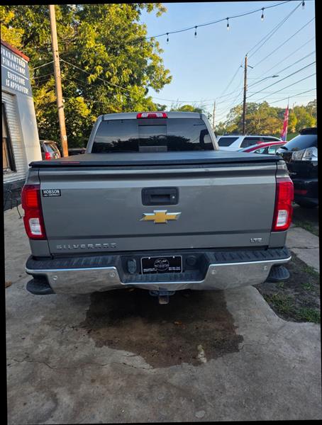 2017 Chevrolet Silverado 1500 LTZ photo 5