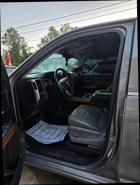 2017 Chevrolet Silverado 1500 LTZ photo 13