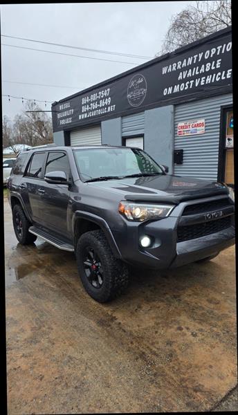 2019 Toyota 4Runner SR5 Sport Utility 4D