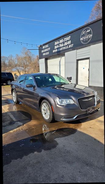 2017 Chrysler 300 Limited