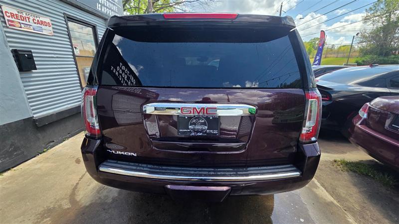 GMC Yukon Denali  2017