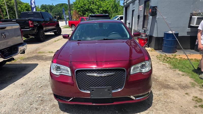 Chrysler 300  2017