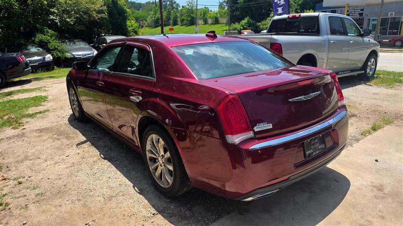 Chrysler 300  2017