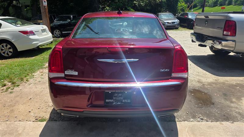 Chrysler 300  2017