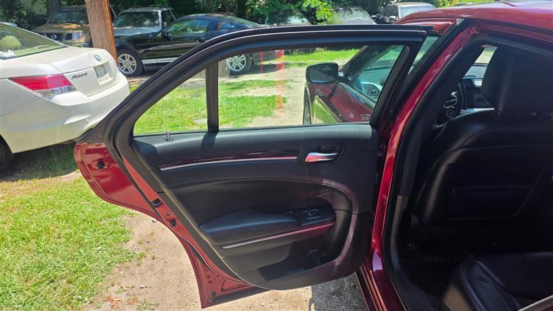 Chrysler 300  2017