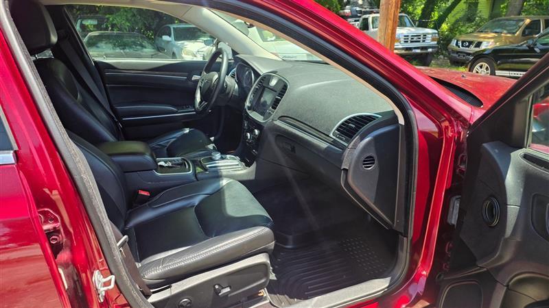 Chrysler 300  2017