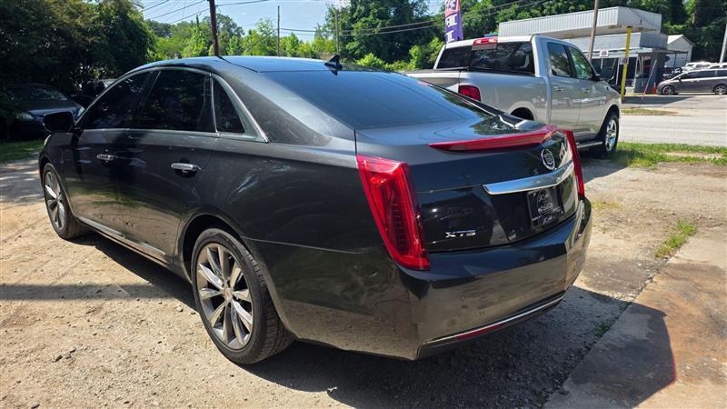 Cadillac XTS  2013