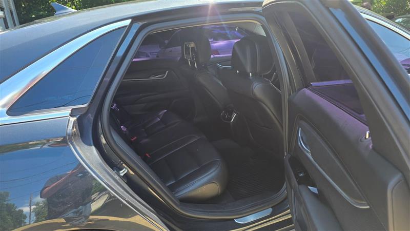Cadillac XTS  2013