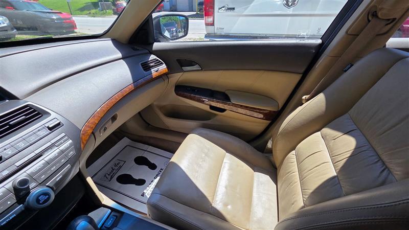 Honda Accord  2010