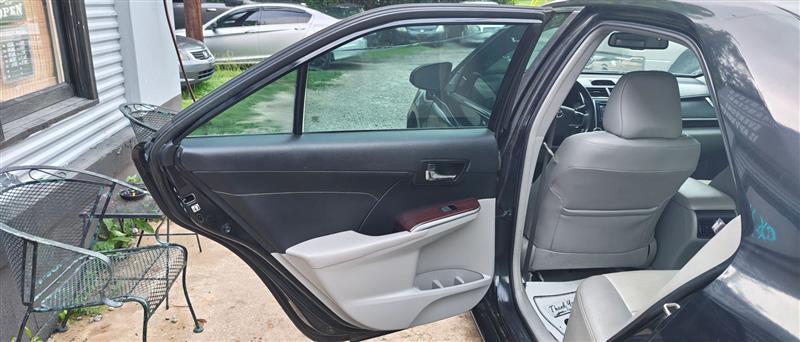 Toyota Camry  2013