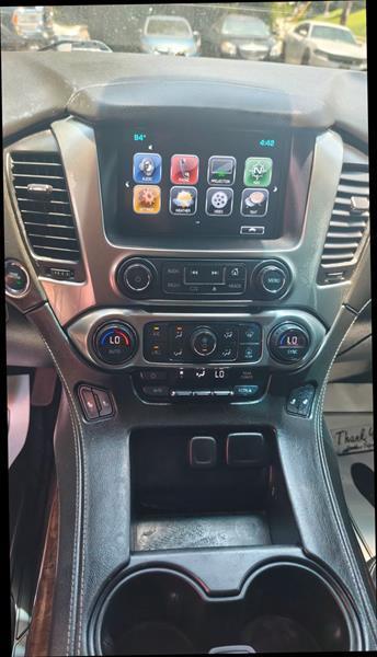 Chevrolet Suburban  2017