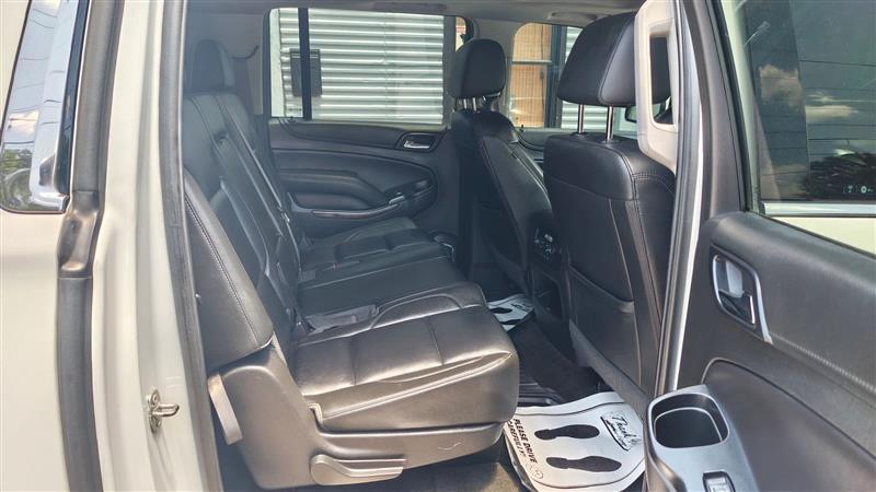 Chevrolet Suburban  2017