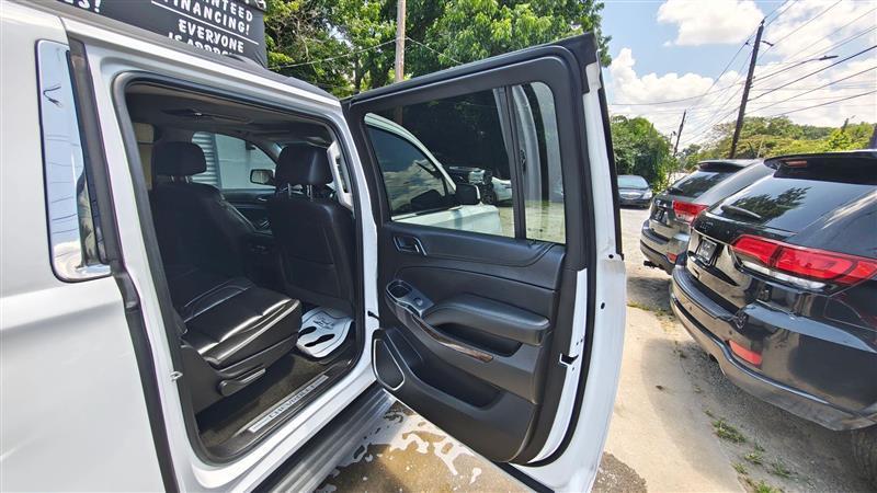 Chevrolet Suburban  2017