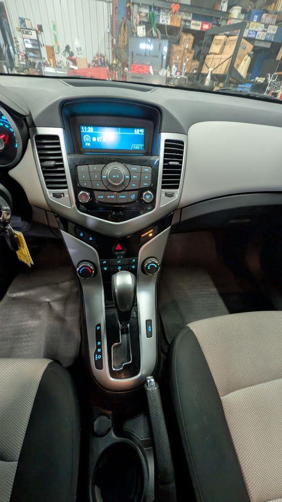 Chevrolet Cruze 2LS 2012