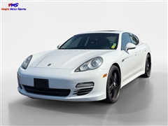2011 Porsche Panamera  2011 Porsche Panamera