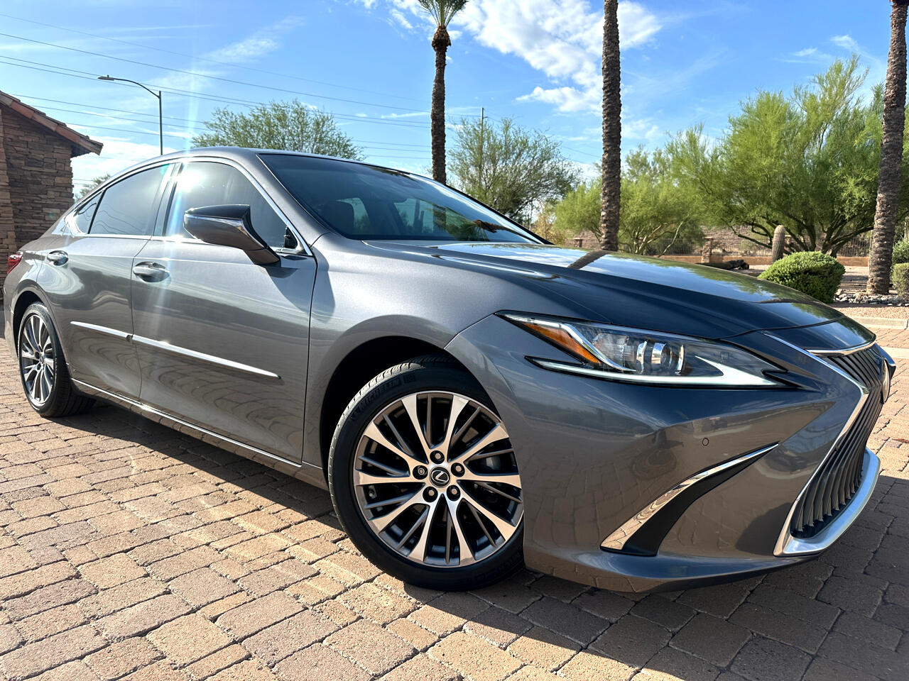2020 Lexus ES