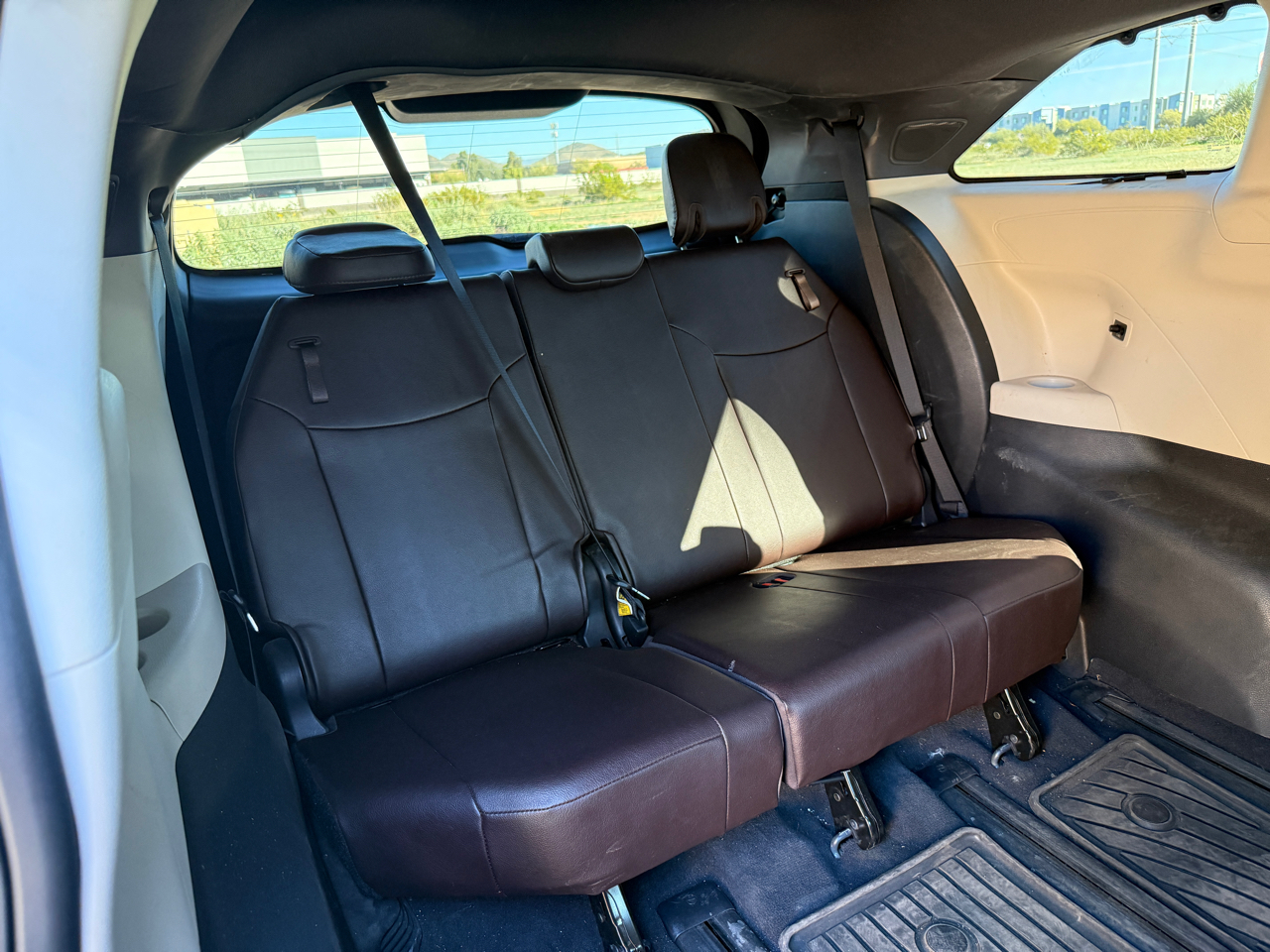 Toyota Sienna Platinum 7-Passenger 2022