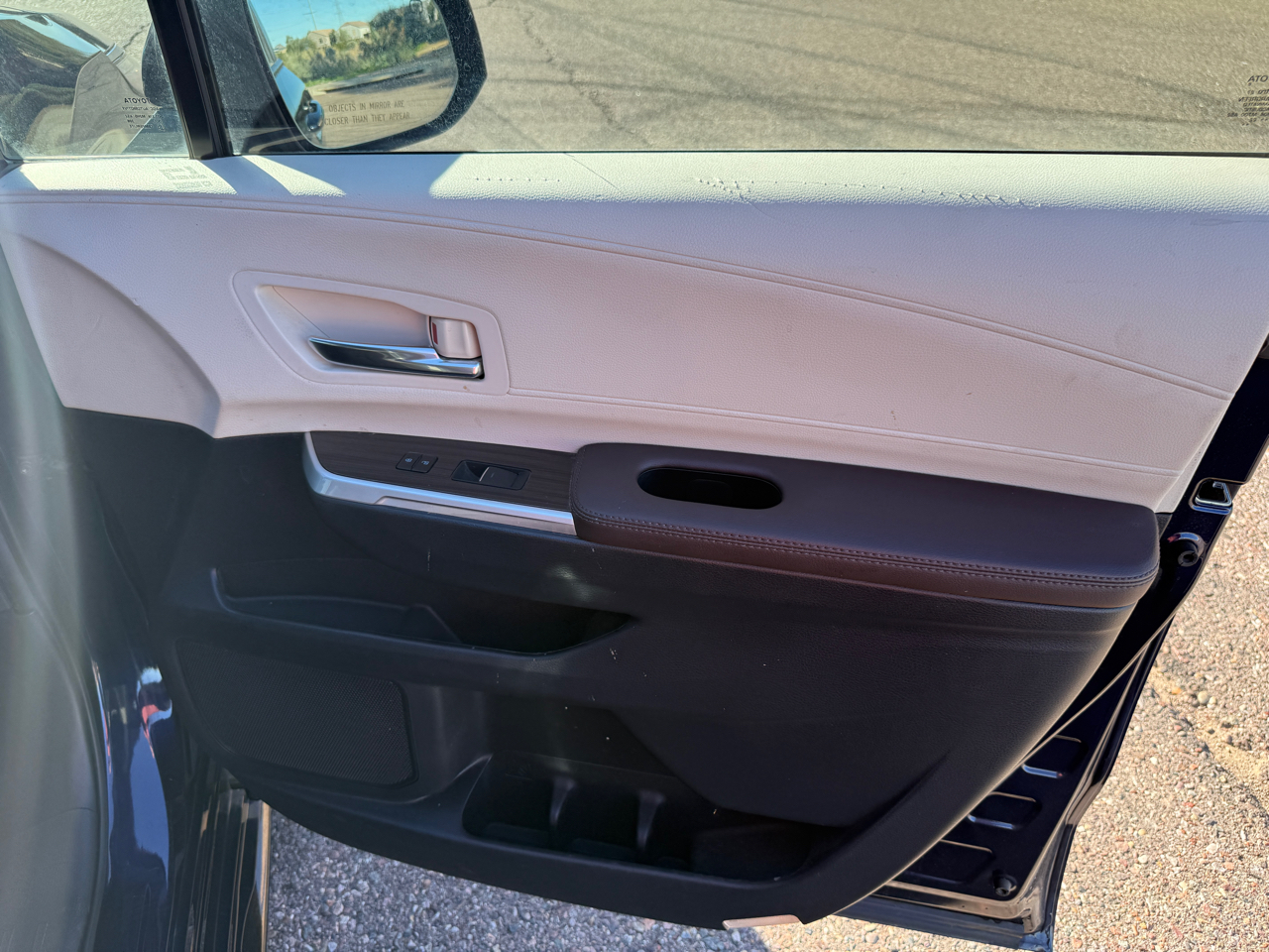 Toyota Sienna Platinum 7-Passenger 2022